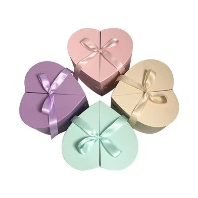 Krabice ve tvaru srdce s růžemi